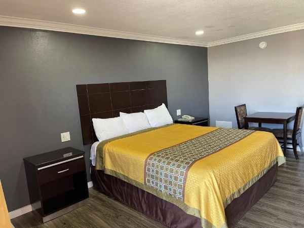 El Segundo Inn image 14